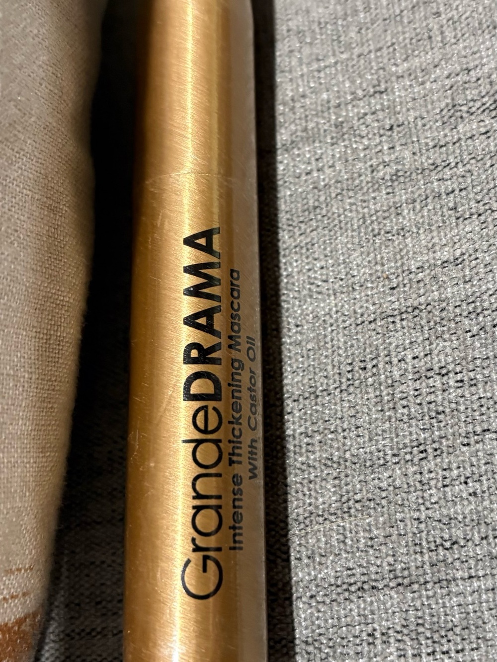 GrandeDRAMA Intense Thickening Mascara – Gold